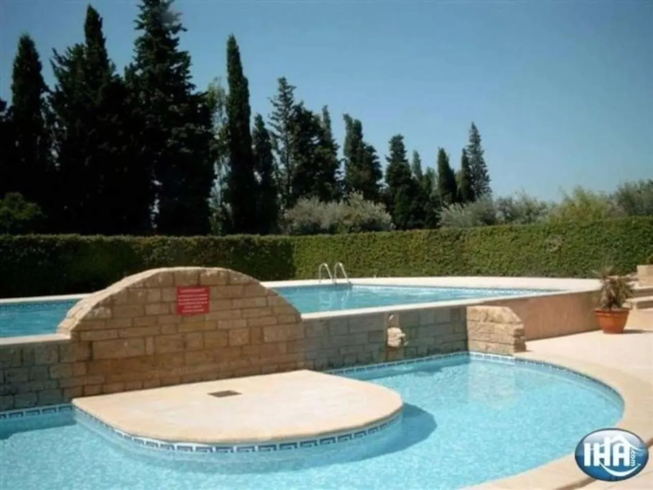 Maison Provencale Eyguieres Holiday home