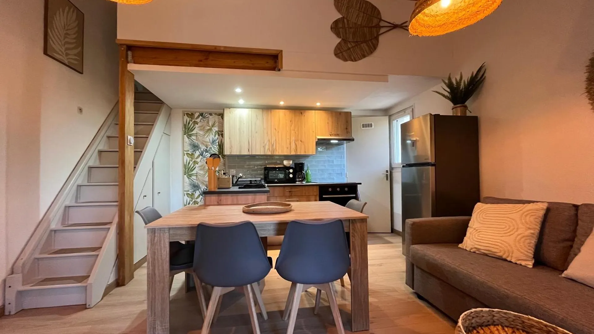 Maison Provencale Eyguieres 0*,  France