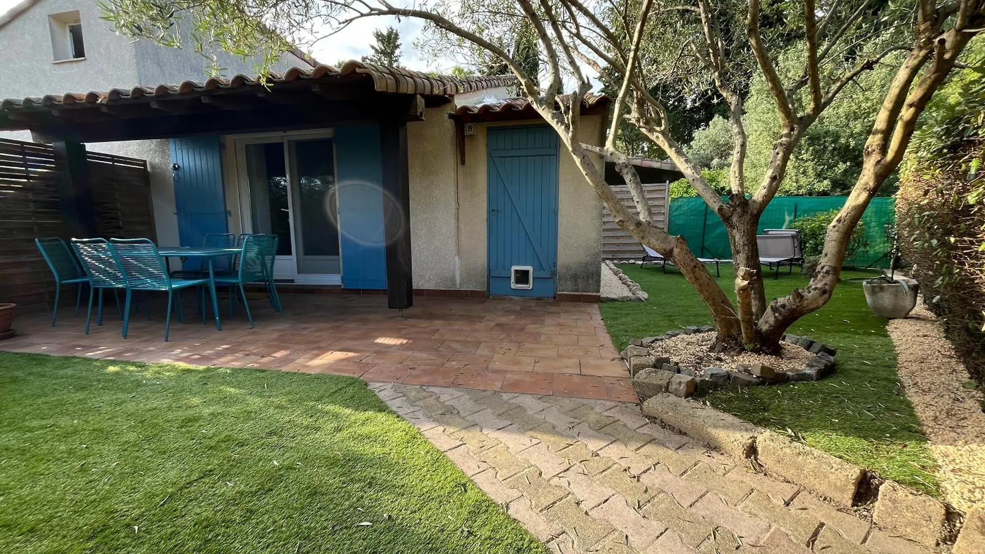 Maison Provencale Eyguieres 0*,